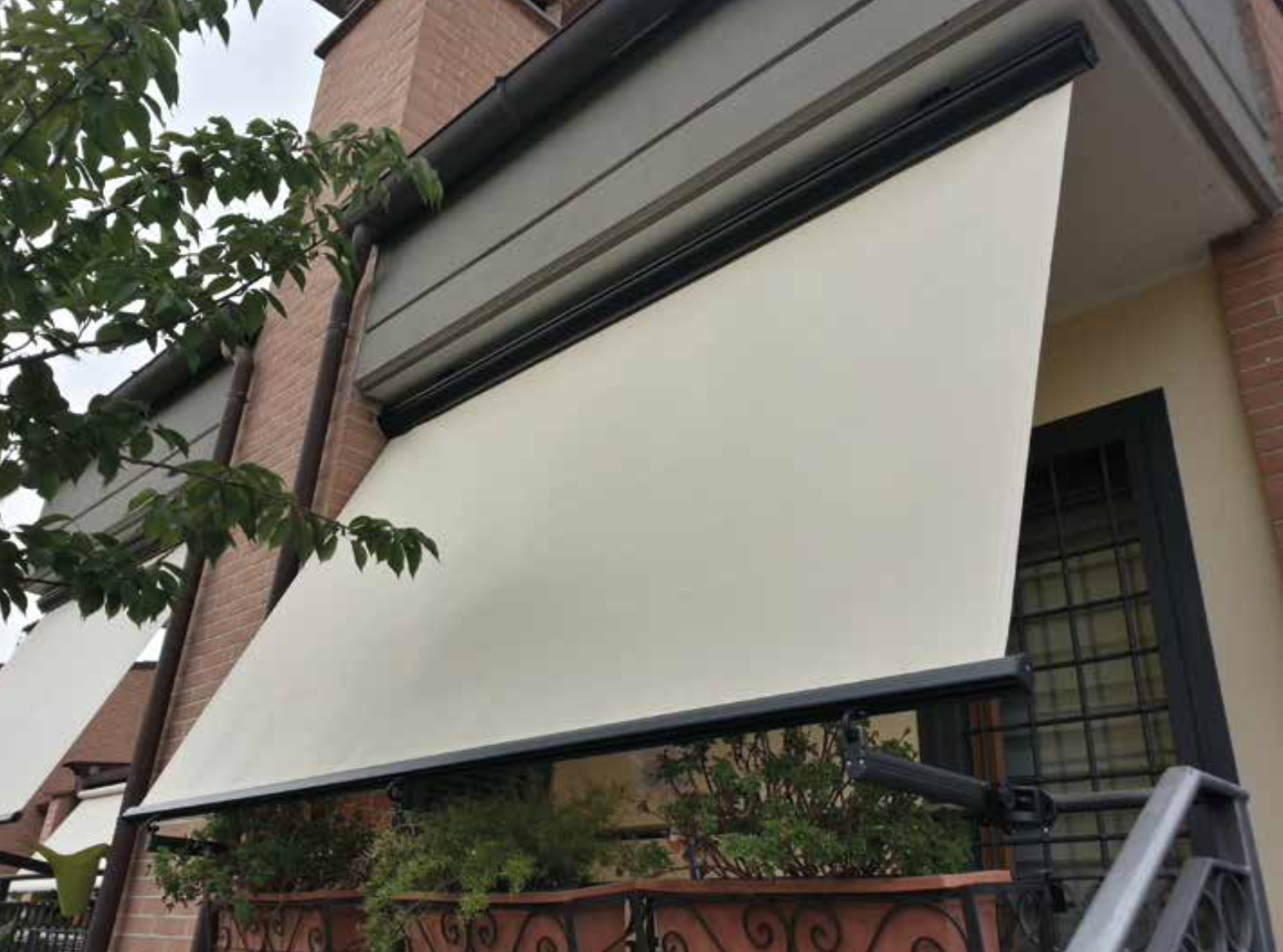 Tenda verticale per balcone